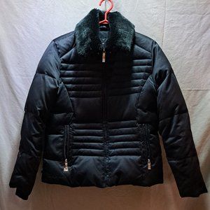 Woman's black puffer coat with faux fur trim color